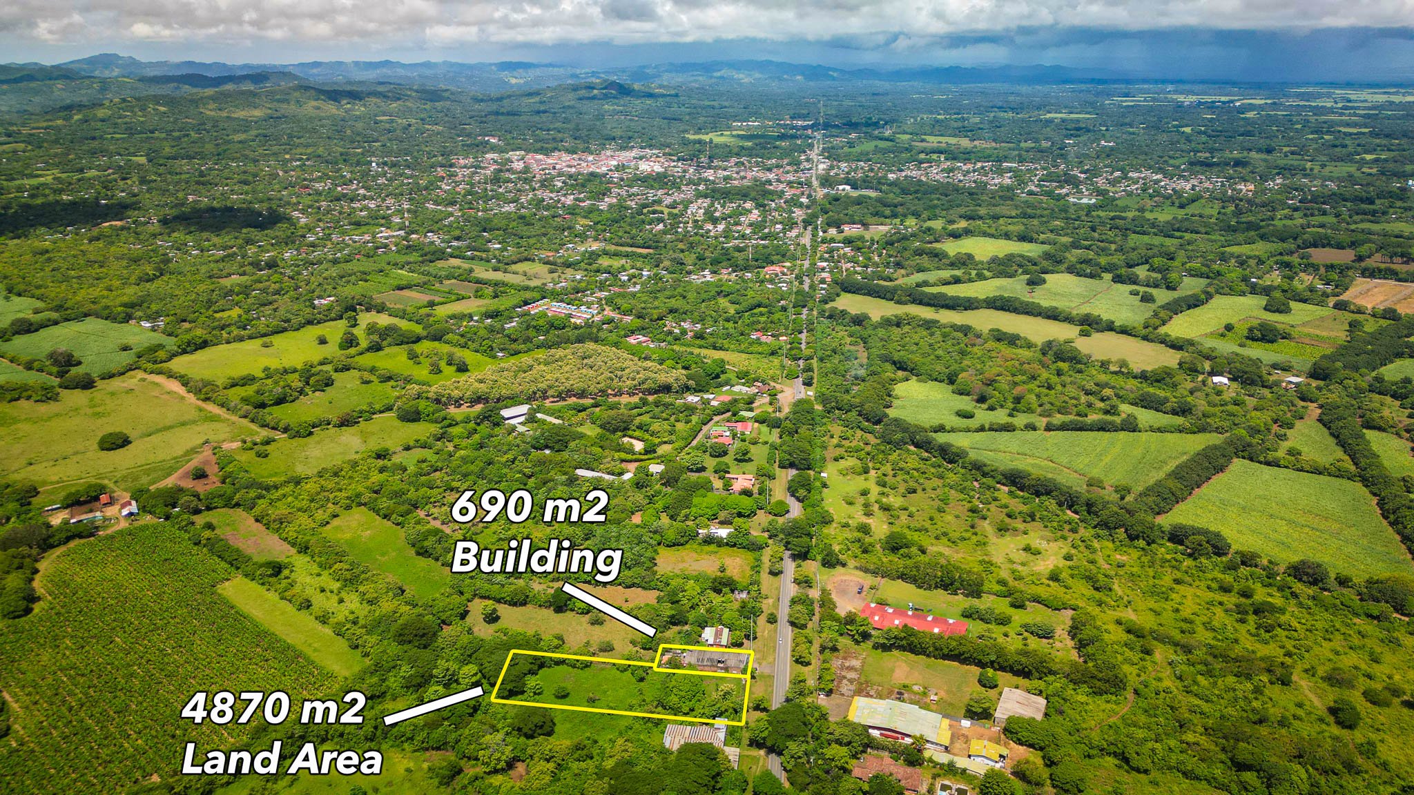 Business Location with Commercial Land Along the PanAmerican Highway - Image 5