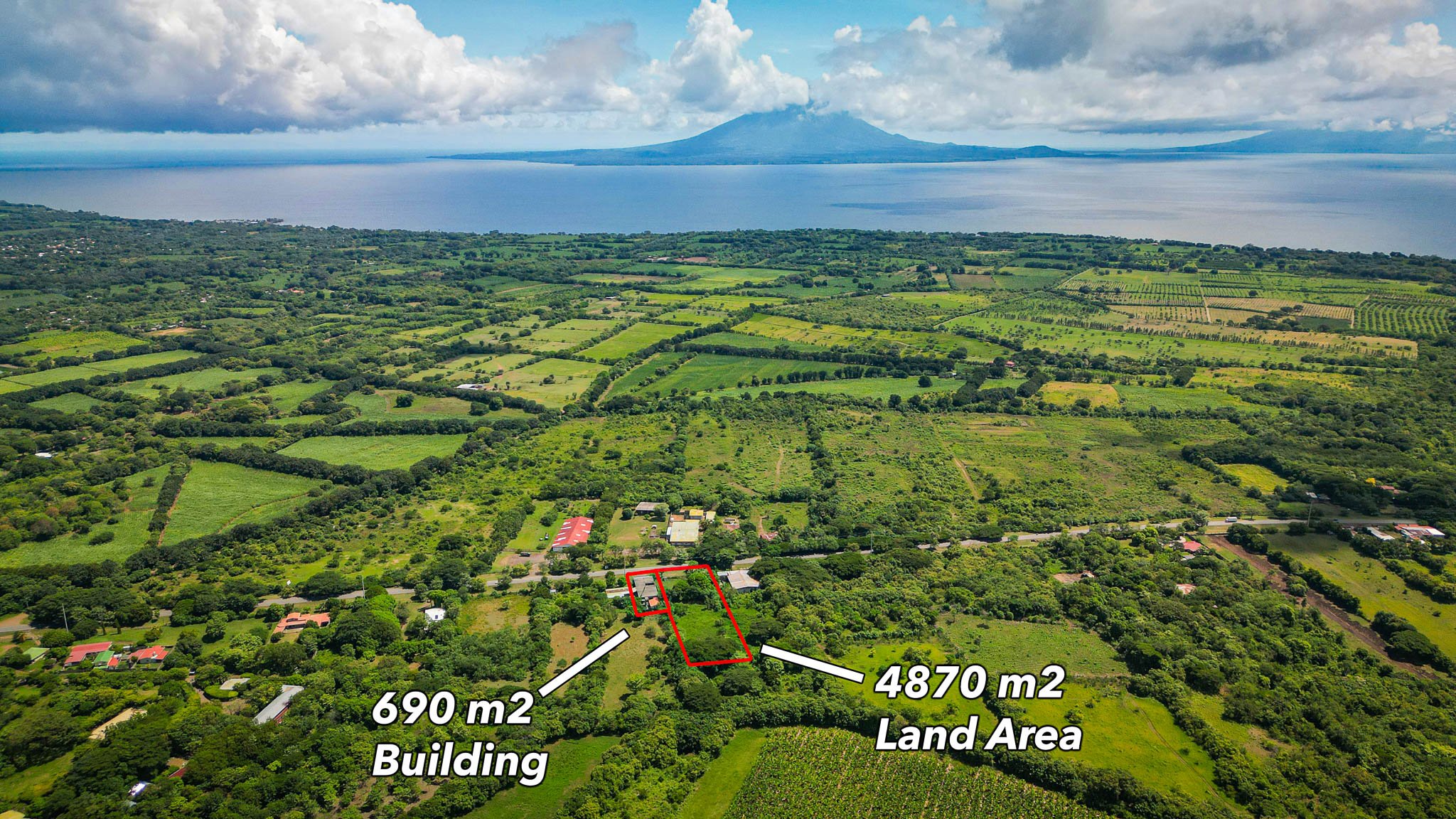 Business Location with Commercial Land Along the PanAmerican Highway - Image 6