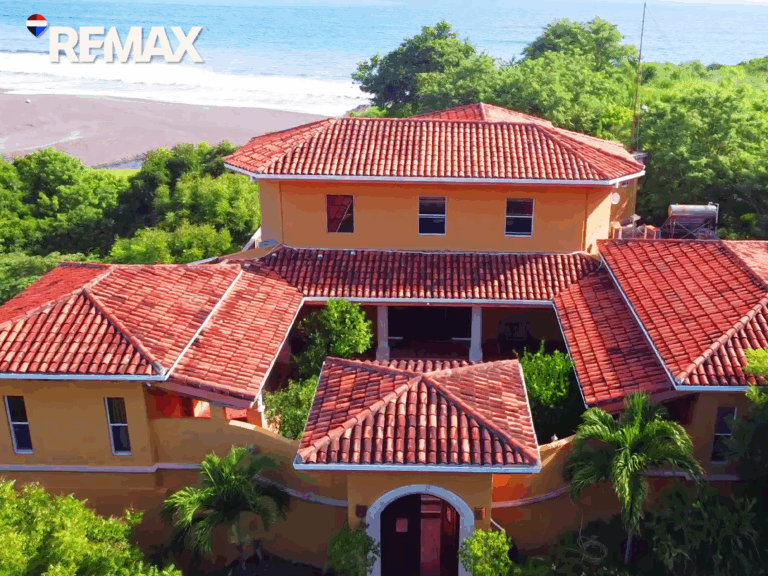 Price Reduced on Your Dream Beachfront Paradise in Monte Cristo!