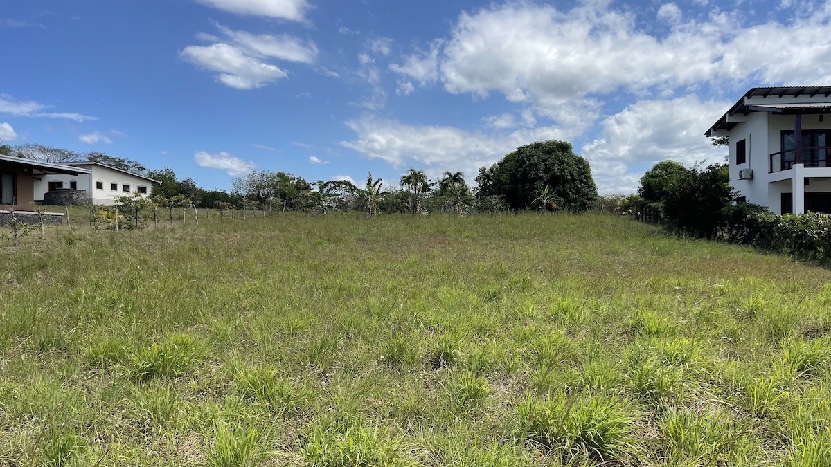Aposentillo Surf Lot in a Residential Community - Image 13
