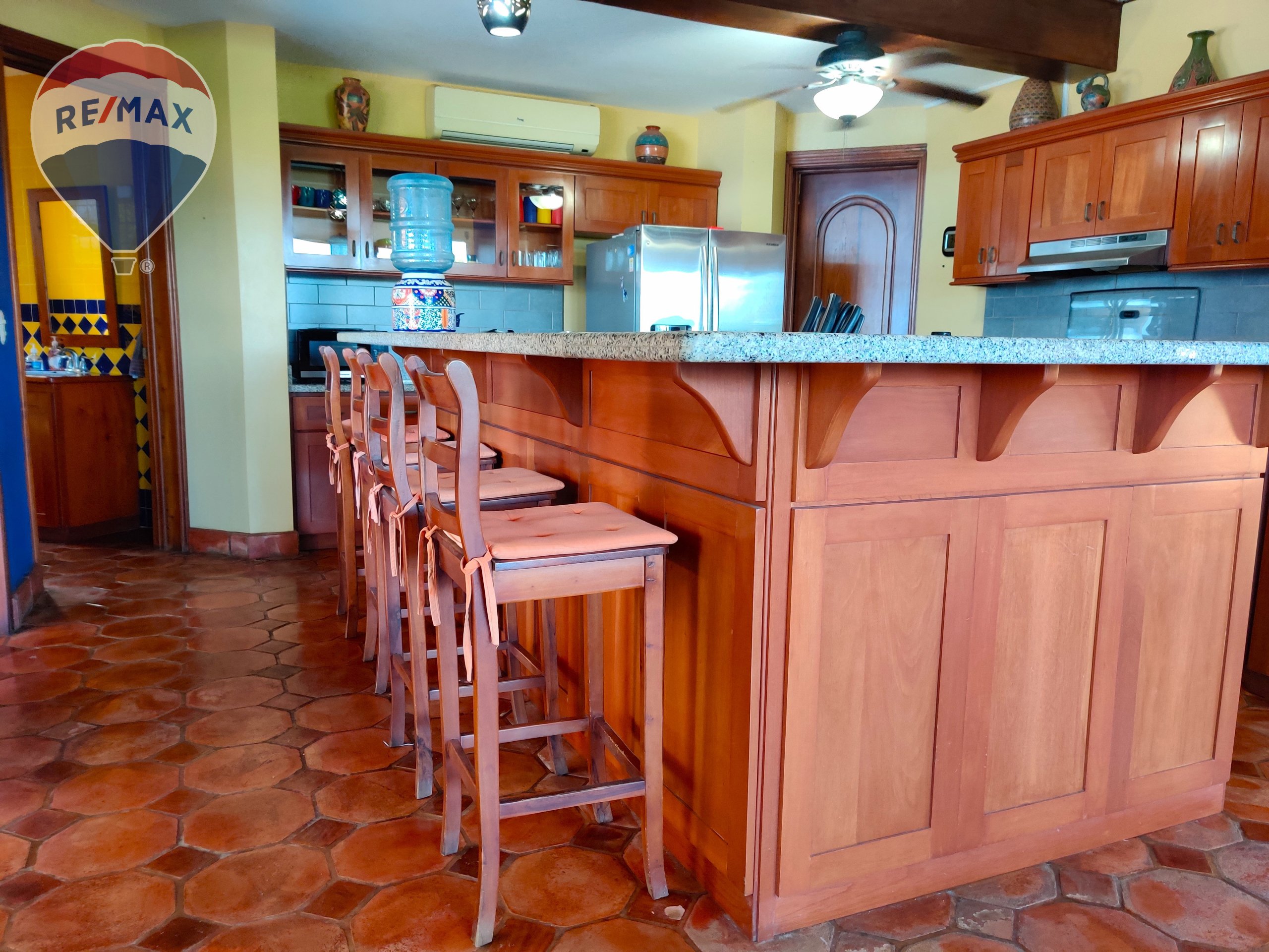 Stunning Beachfront Home - Image 13