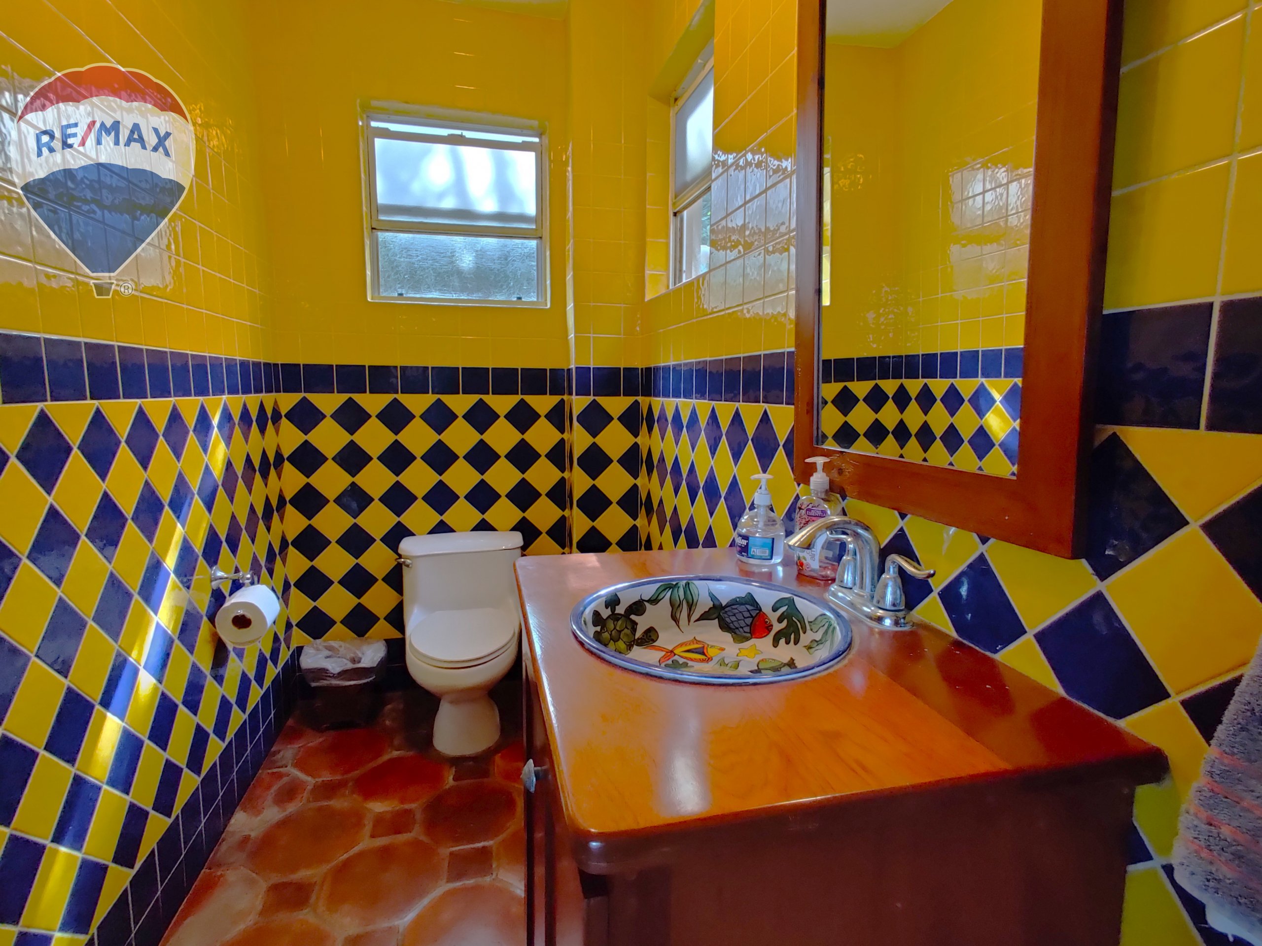 Stunning Beachfront Home - Image 18