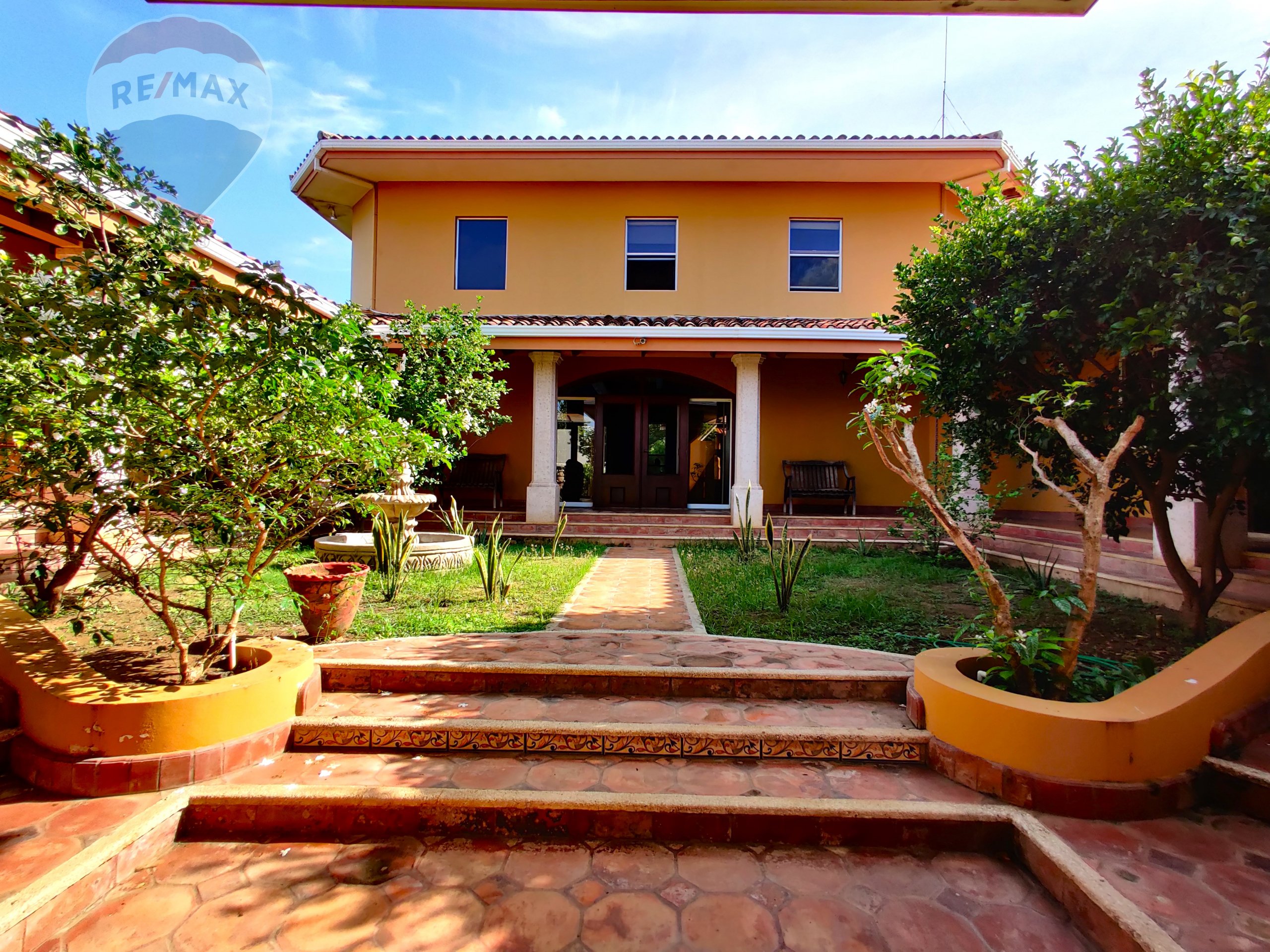 Stunning Beachfront Home - Image 4