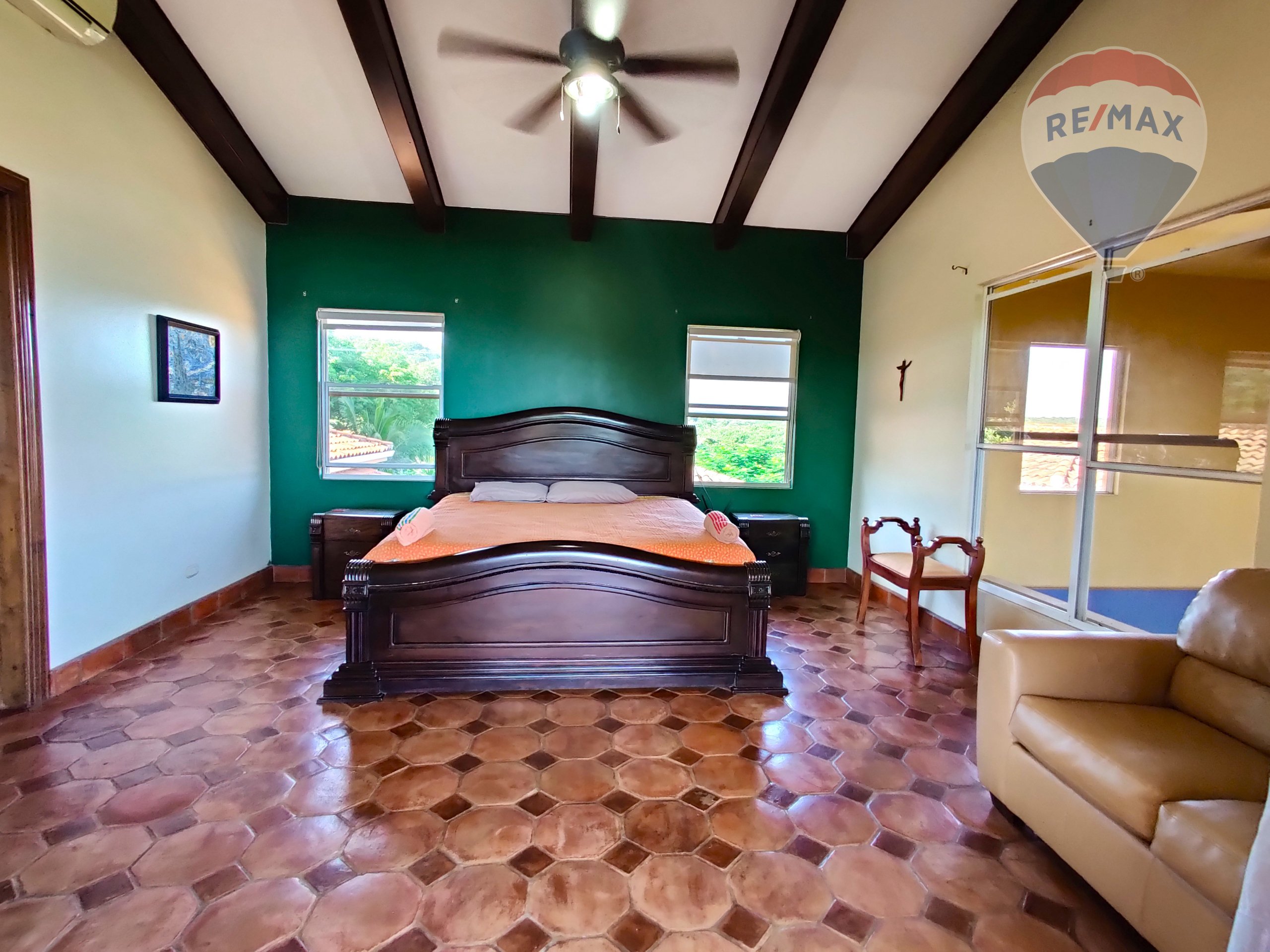 Stunning Beachfront Home - Image 21