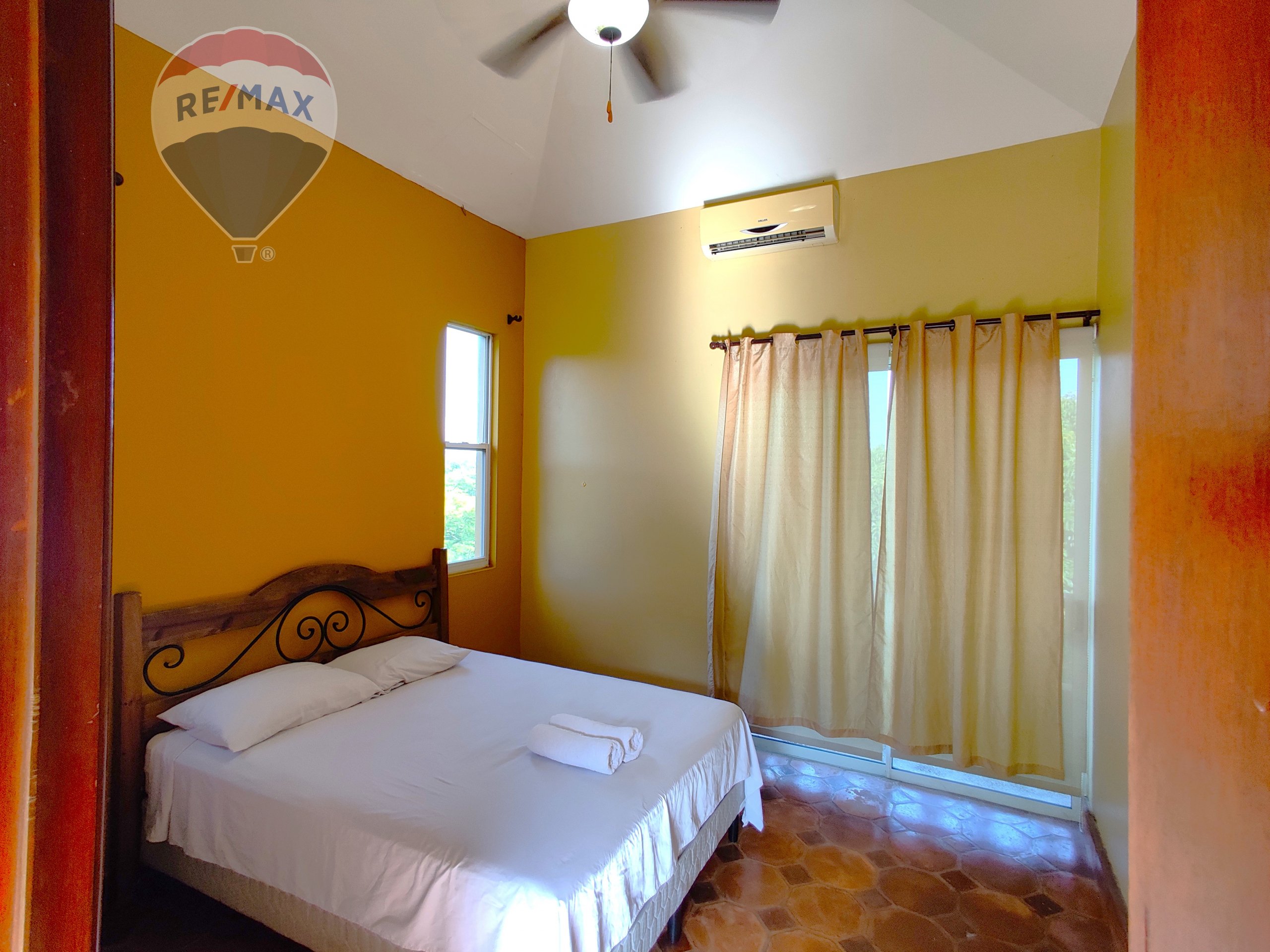 Stunning Beachfront Home - Image 24