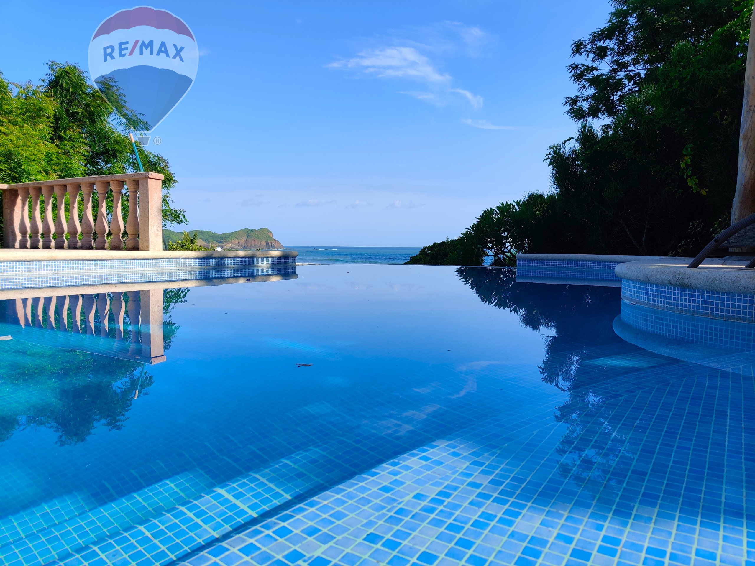 Stunning Beachfront Home - Image 26