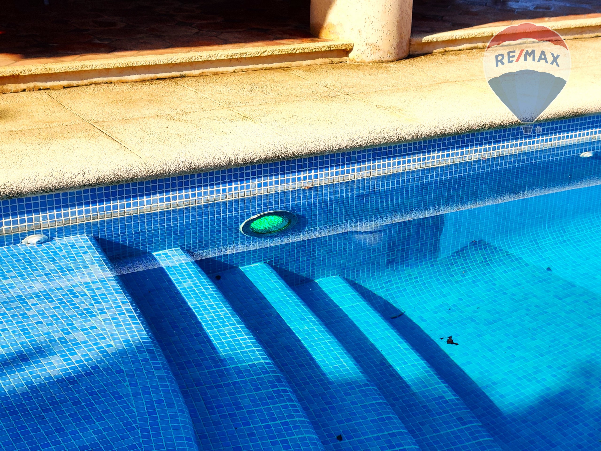 Stunning Beachfront Home - Image 29