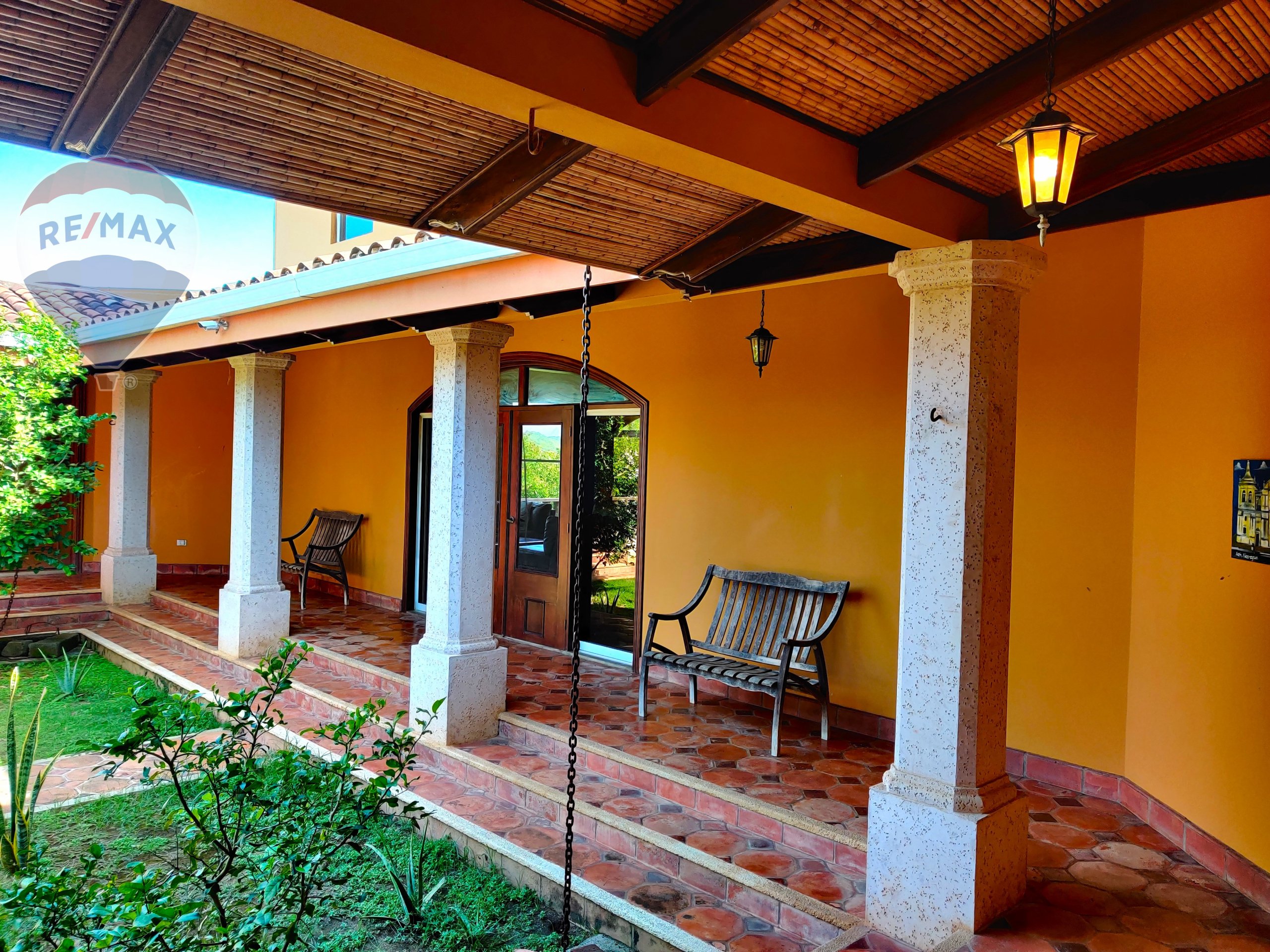 Stunning Beachfront Home - Image 6