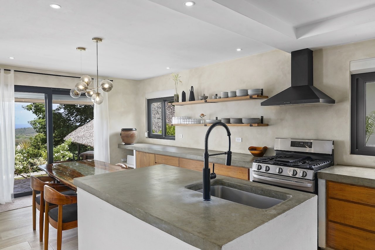 Luxury 9 Acre Oceanview Retreat in San Juan Del Sur, Nicaragua - Image 11