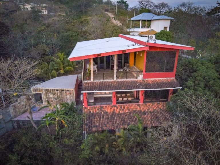 Price Update: Dive into Beachside Living at Casa del Arte!