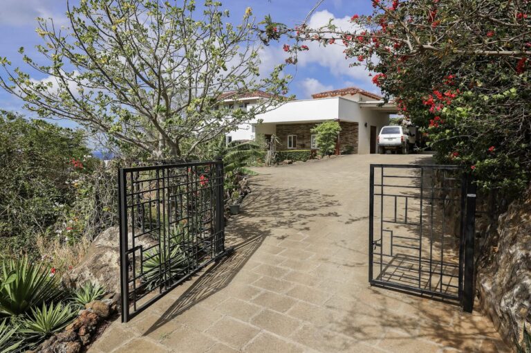 Price Reduced! Seaside Paradise Awaits in San Juan Del Sur’s Playa Remanso