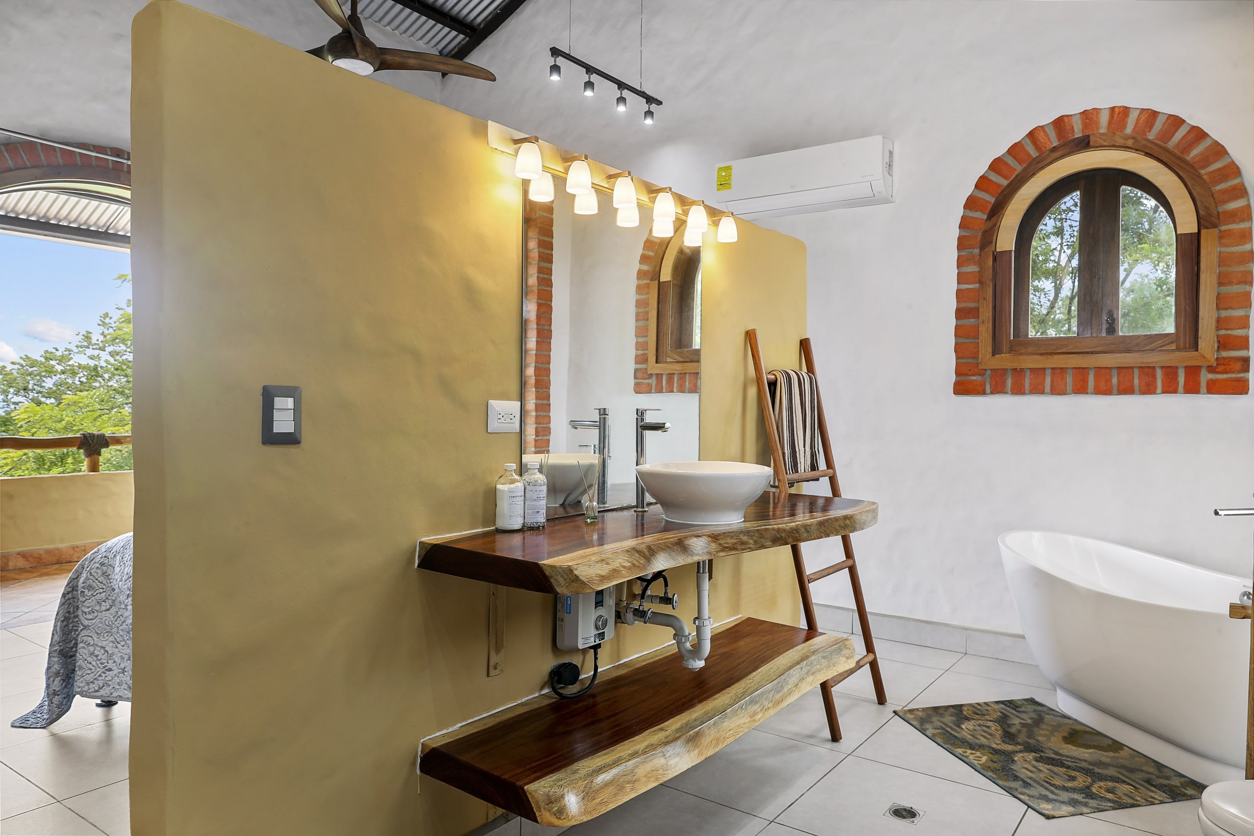 Ocean View Home on 2 Acres in San Juan Del Sur, Nicaragua - Image 23