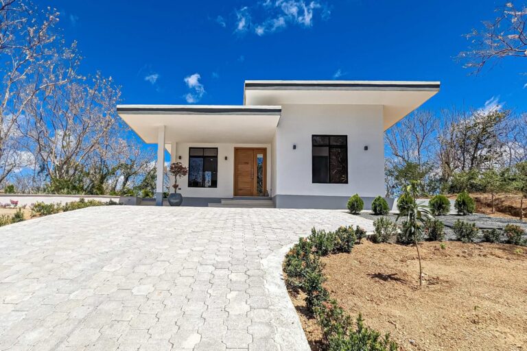Price Update: New Contemporary Oasis with Solar in San Juan del Sur!