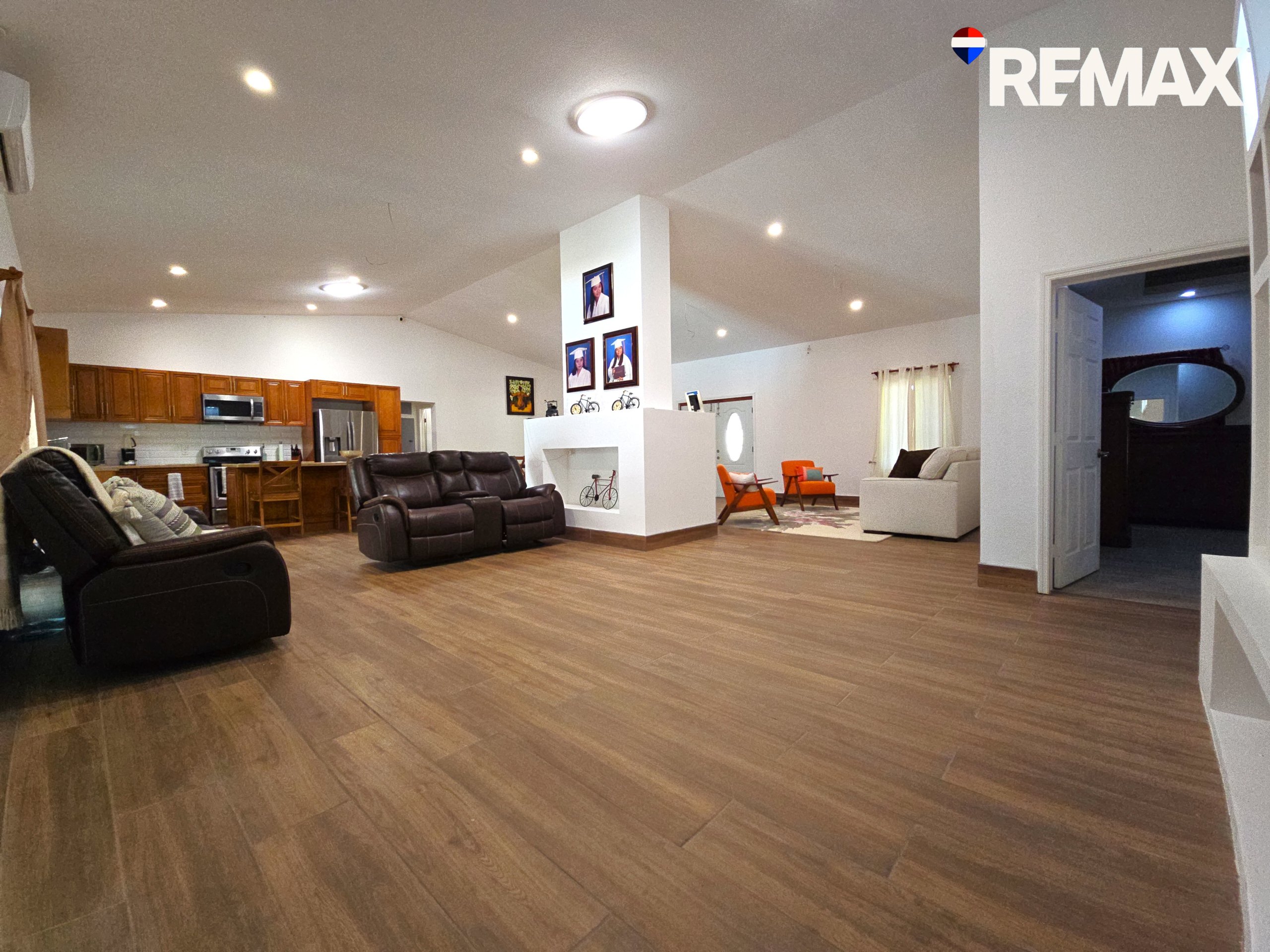 Dream Home in León City - Image 3