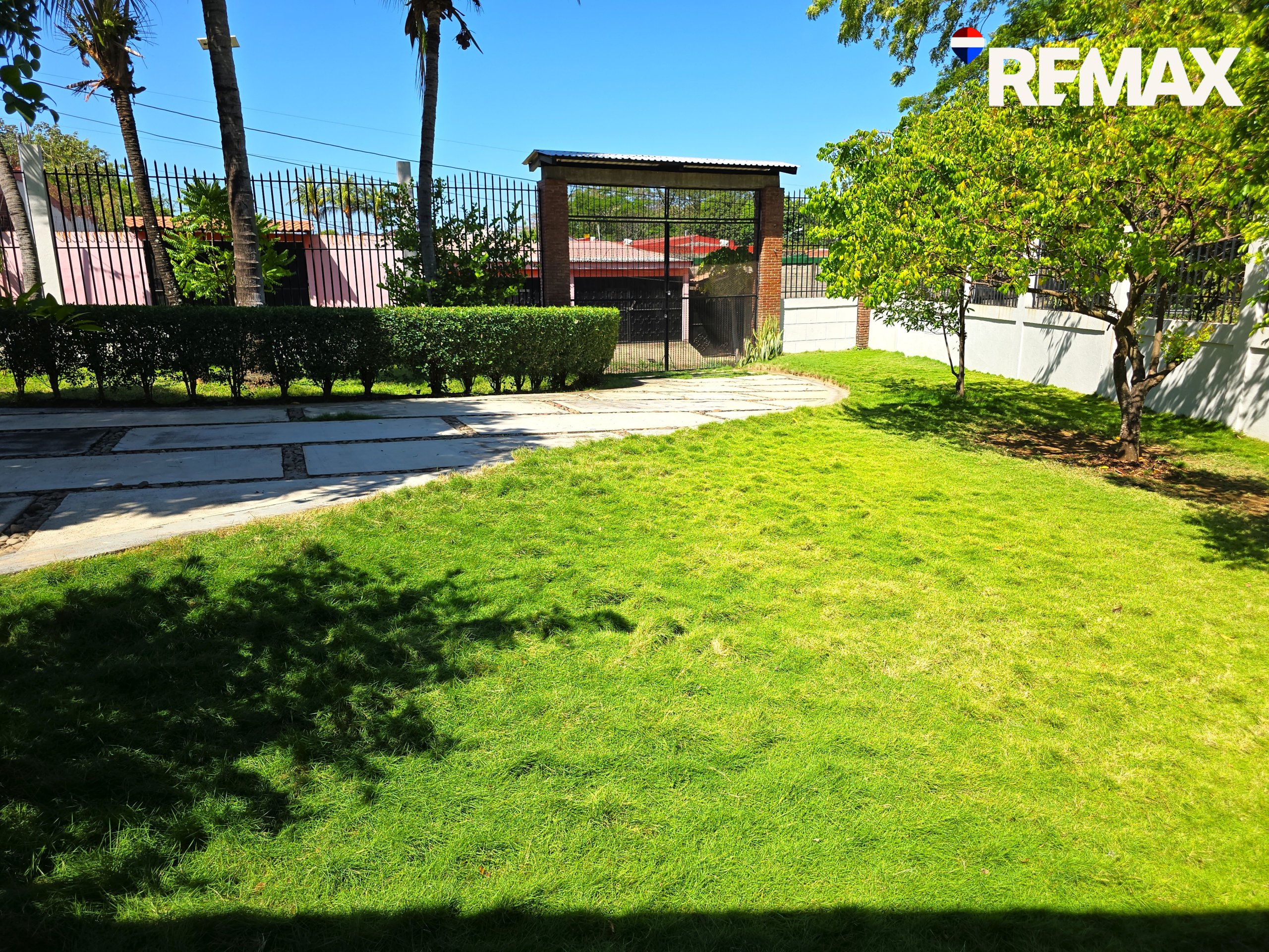 Dream Home in León City - Image 12