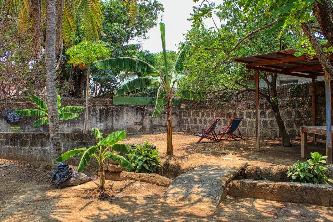 Massive beachfront hostel for sale! - Image 16