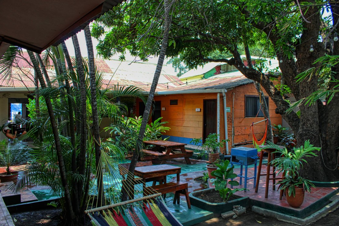 Massive beachfront hostel for sale! - Image 20