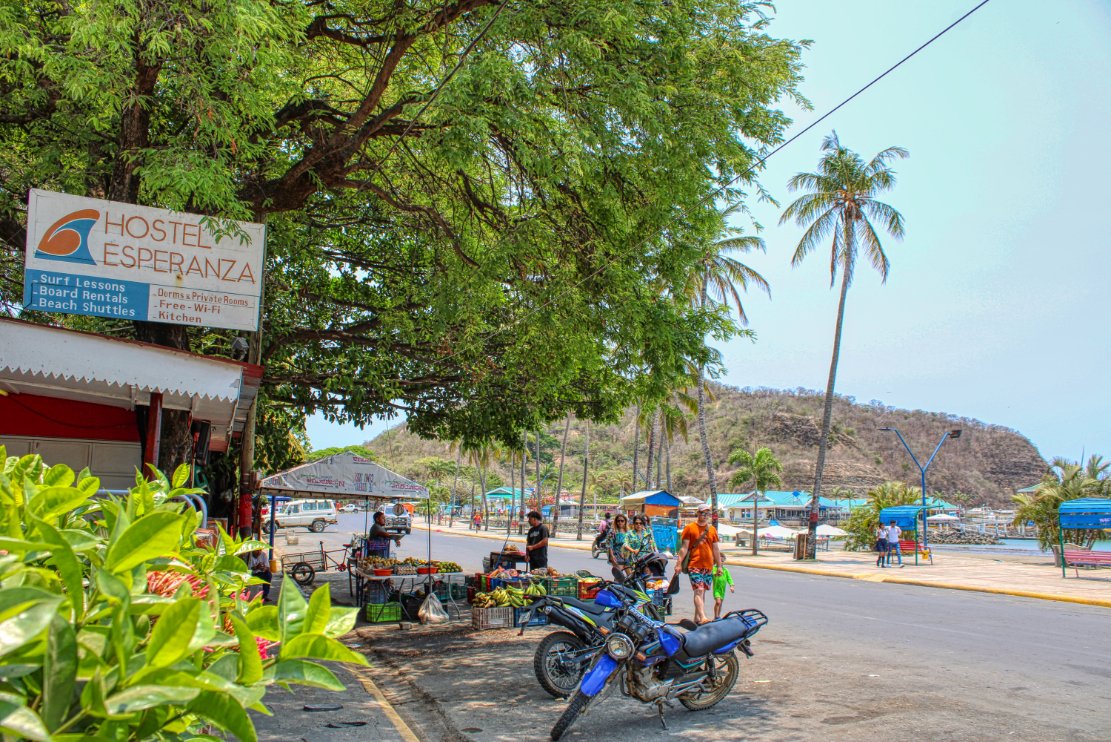 Massive beachfront hostel for sale! - Image 23