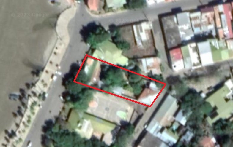 Massive beachfront hostel for sale! - Image 27