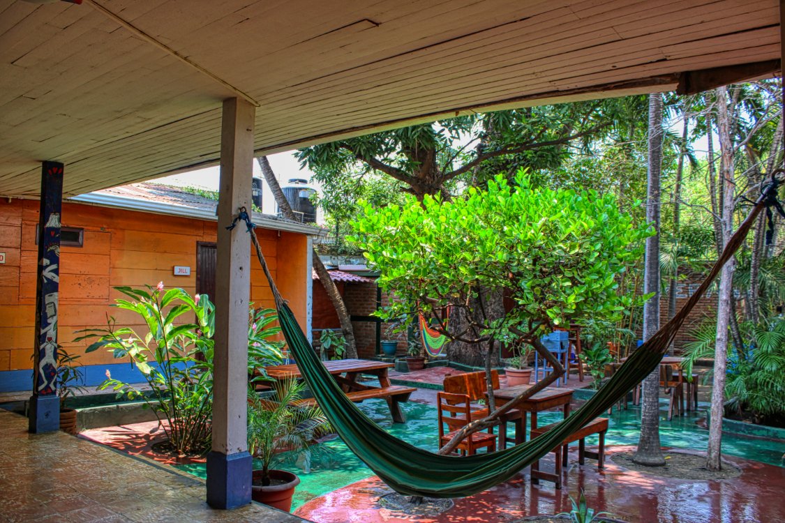 Massive beachfront hostel for sale! - Image 6