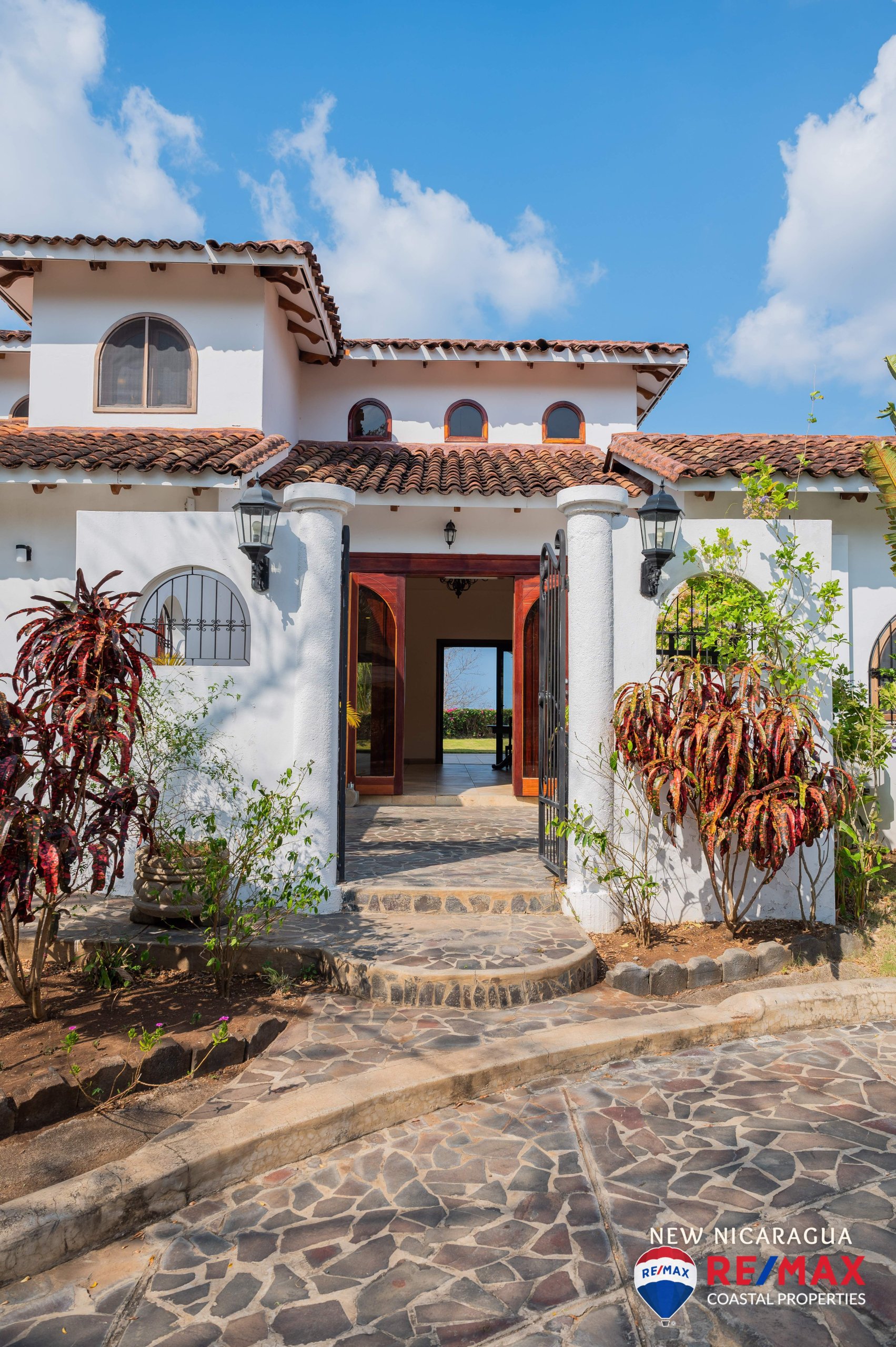 Casa Libertad: Elegant Ocean View Villa in Lomas de Palermo, San Juan del Sur - Image 3