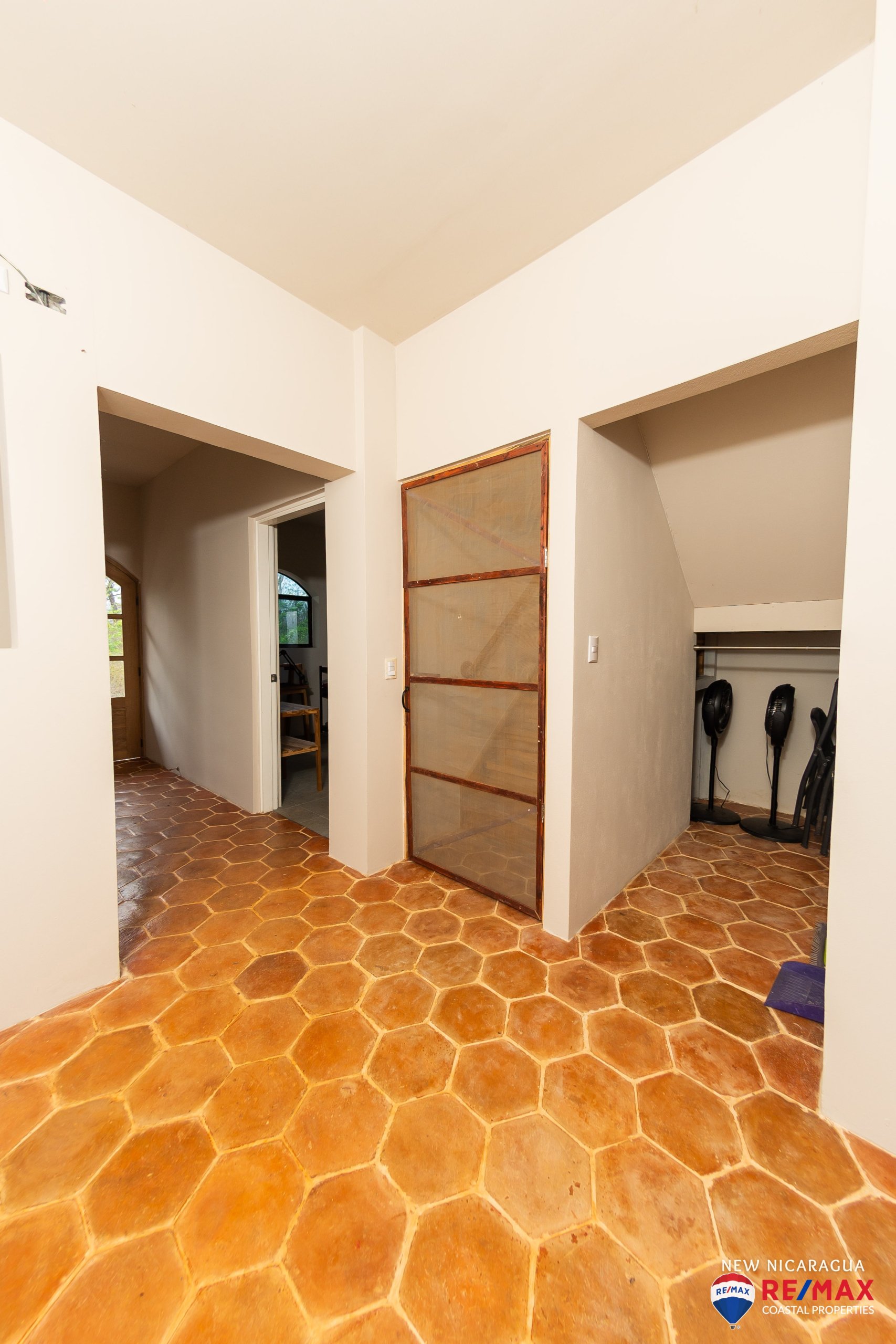 Casa La Fortaleza in el Carrizal: Four Story Multi-Unit for Sale near San Juan del Sur with Valley Views - Image 23