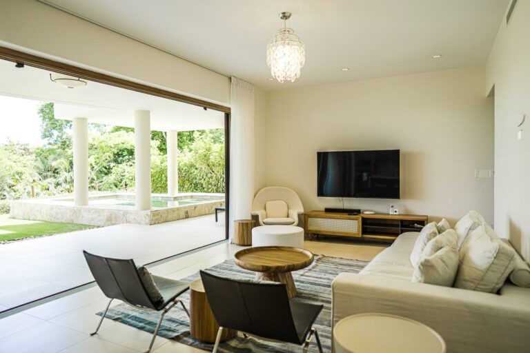 Price Reduced! Luxury Beachfront Condo in Guacalito de La Isla – Now for $359,000!