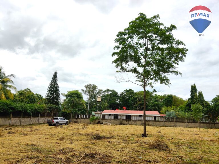 Huge Price Drop! Prime Urban Land in Carretera Masaya – Ready to Build!