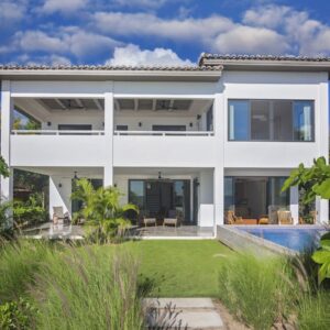 Hacienda Iguana Beachfront House