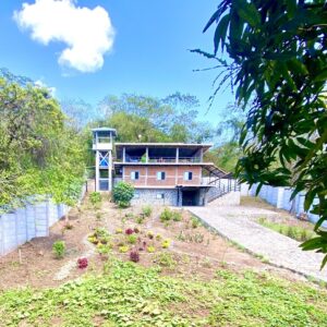 Modern Island Home with Volcano Views – Ometepe, Nicaragua Rivas