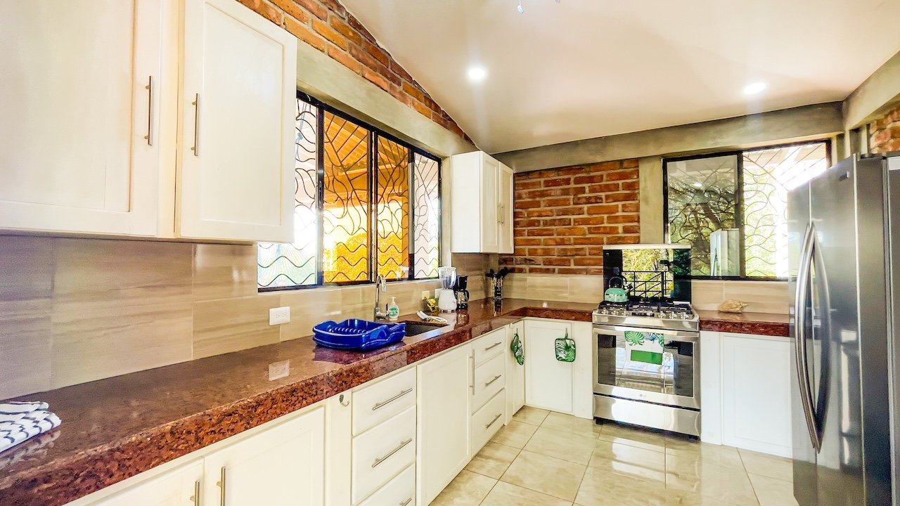 Modern Island Home with Volcano Views – Ometepe, Nicaragua Rivas - Image 8