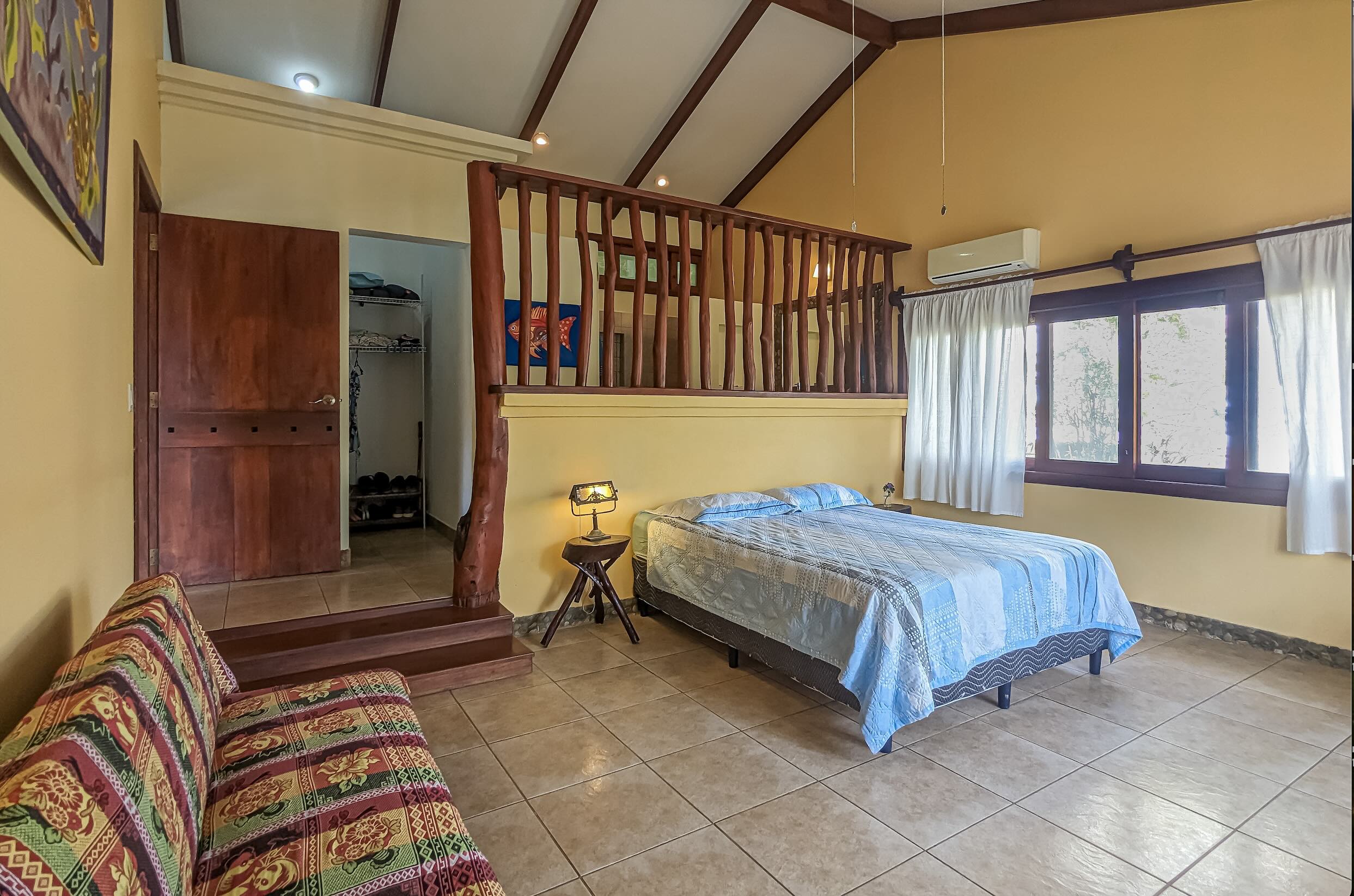 Roomy One Bedroom Residence Ready For Your Personal Touch! - Image 7