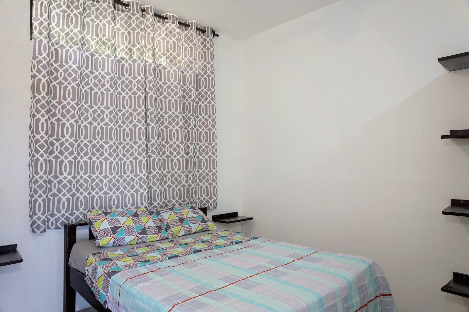 Multiunit Apartment Building in Town in San Juan Del Sur, Nicaragua - Image 5