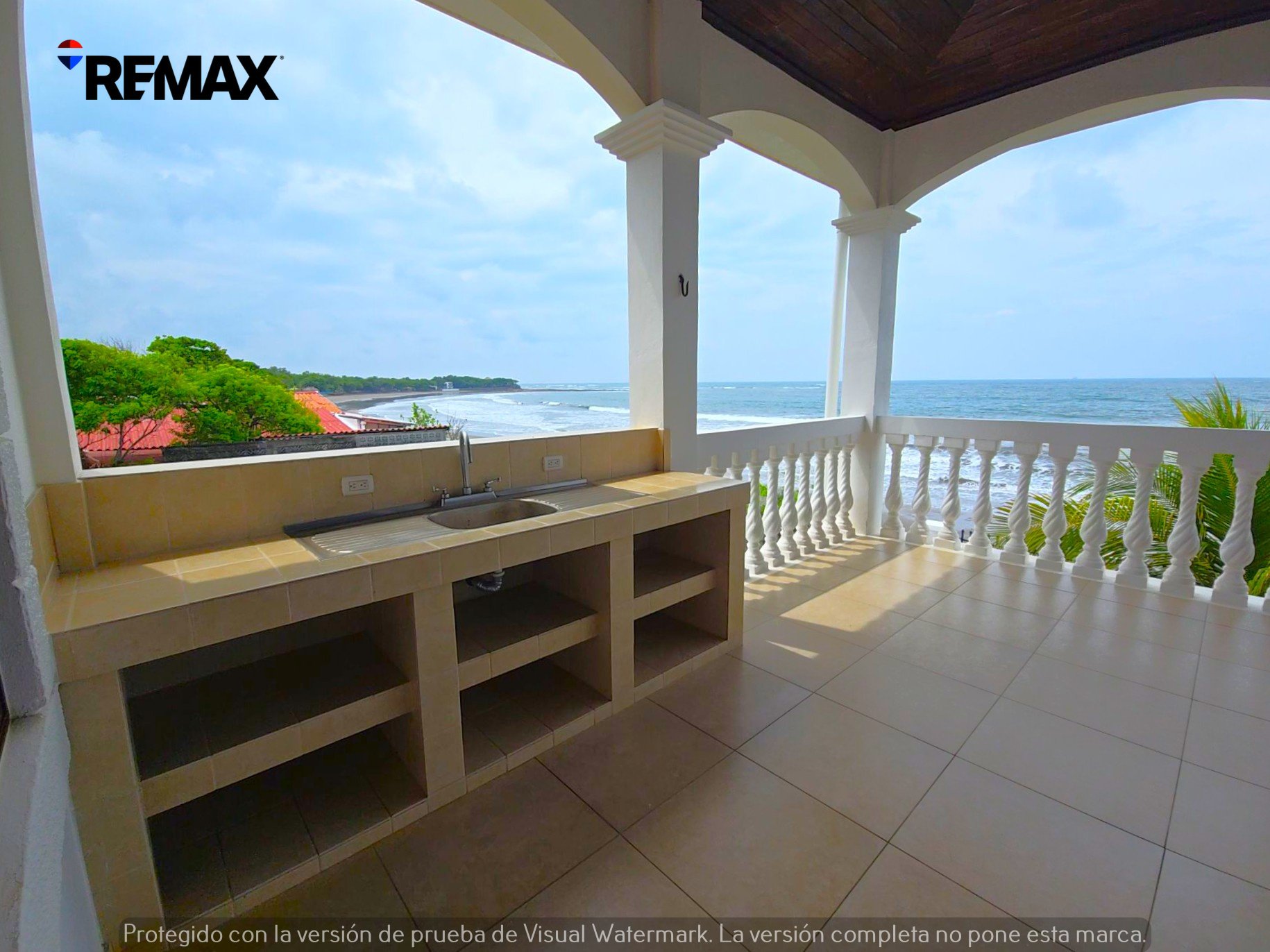 🌴 Oceanfront Home in Playa Miramar, Nicaragua - Image 19