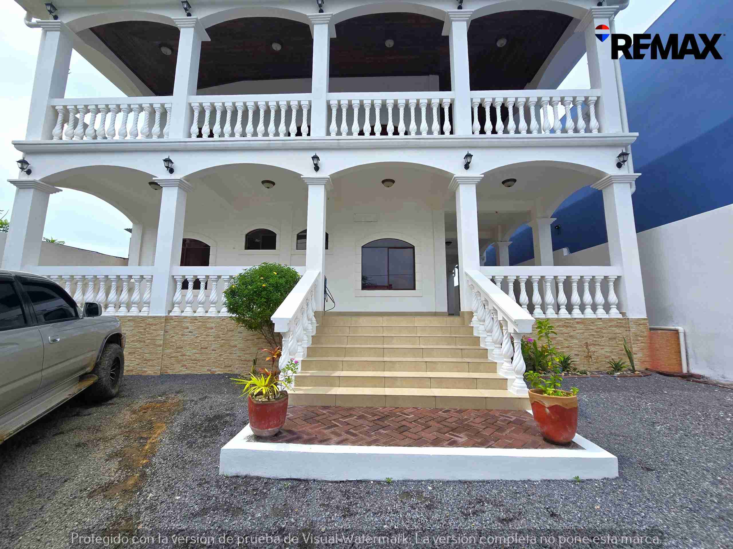 🌴 Oceanfront Home in Playa Miramar, Nicaragua - Image 9