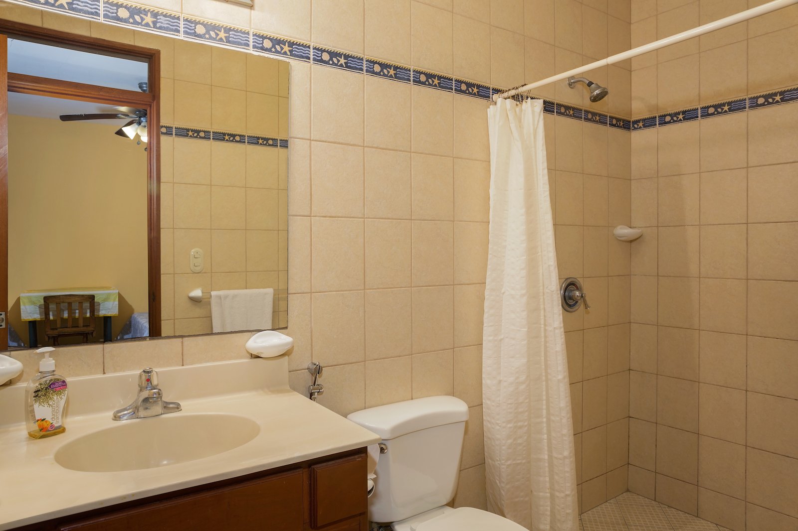 Oceanview Beachfront Apartment in San Juan del Sur, Nicaragua - Image 5