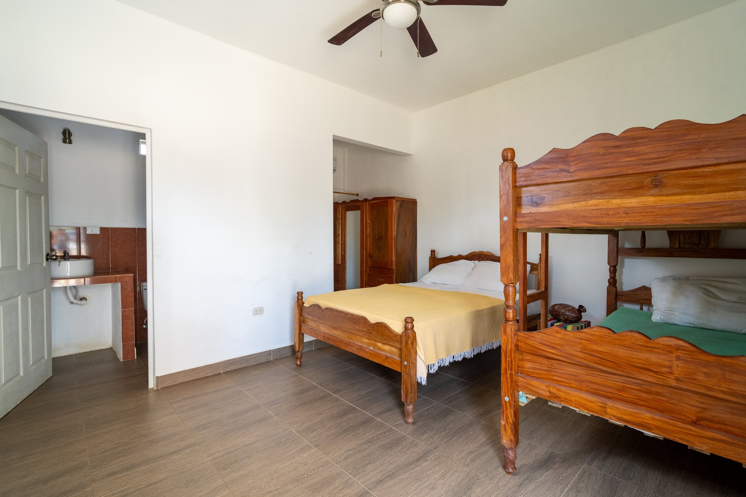 Pickleball Court Plus Guest Rooms in San Juan Del Sur, Nicaragua - Image 14