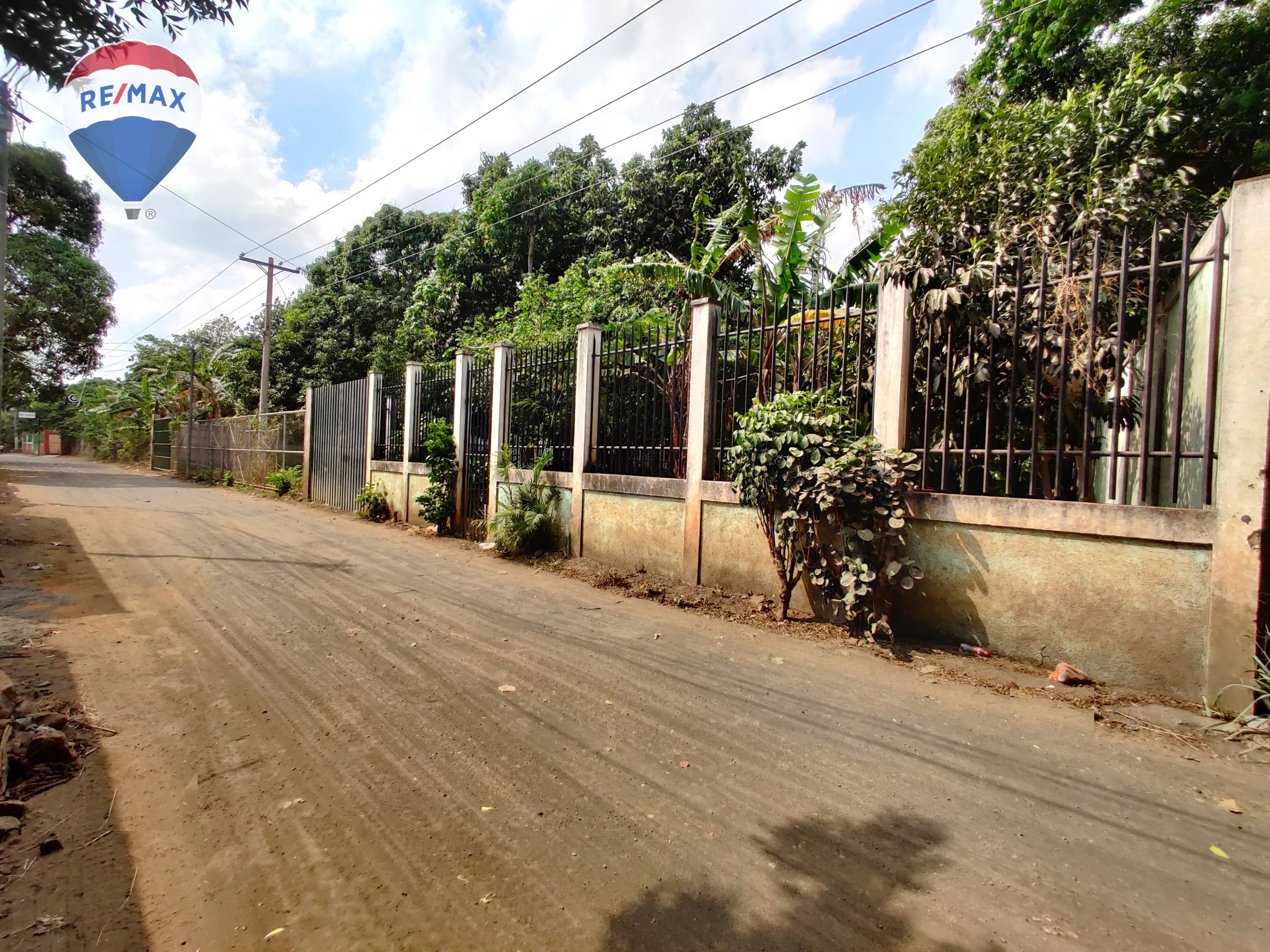 Prime Residential Lot - Image 9