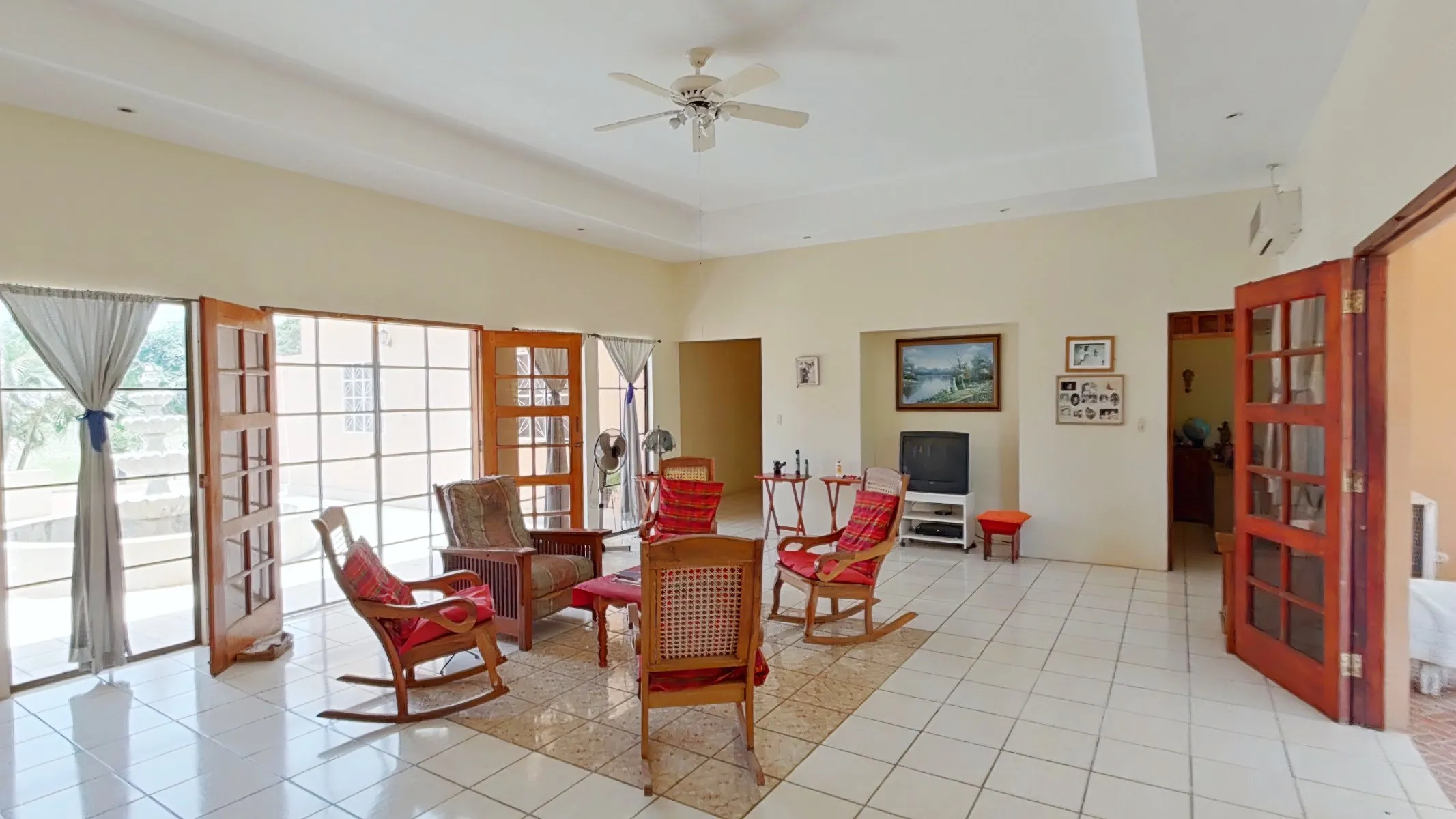 Expansive Compound on Ometepe Island - Image 6