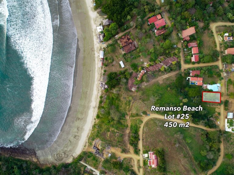 Price Reduced: Your Slice of Paradise Near Remanso Beach!