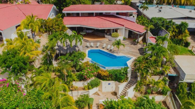 Price Reduced! Unbelievable Beachfront Paradise Awaits in Pochomil Viejo 🌊
