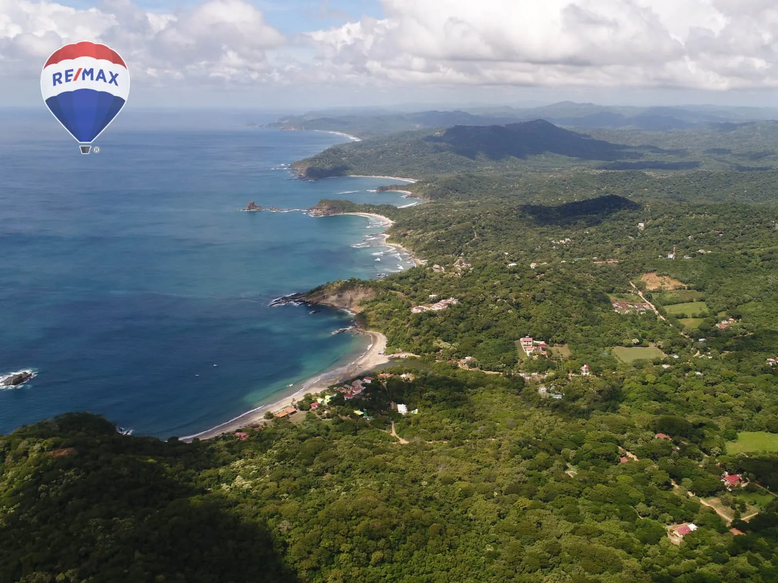 Casa Blanca in Bosques del Mar - Image 16