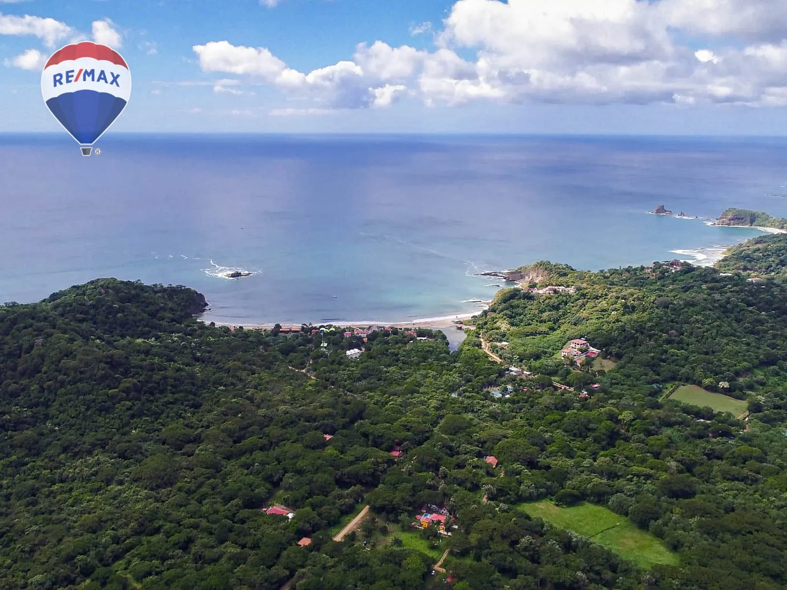 Casa Blanca in Bosques del Mar - Image 2