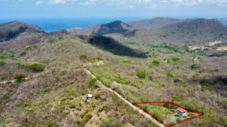 Price Update Alert! Discover Casa La Fortaleza’s Endless Possibilities Near San Juan del Sur! 🌴