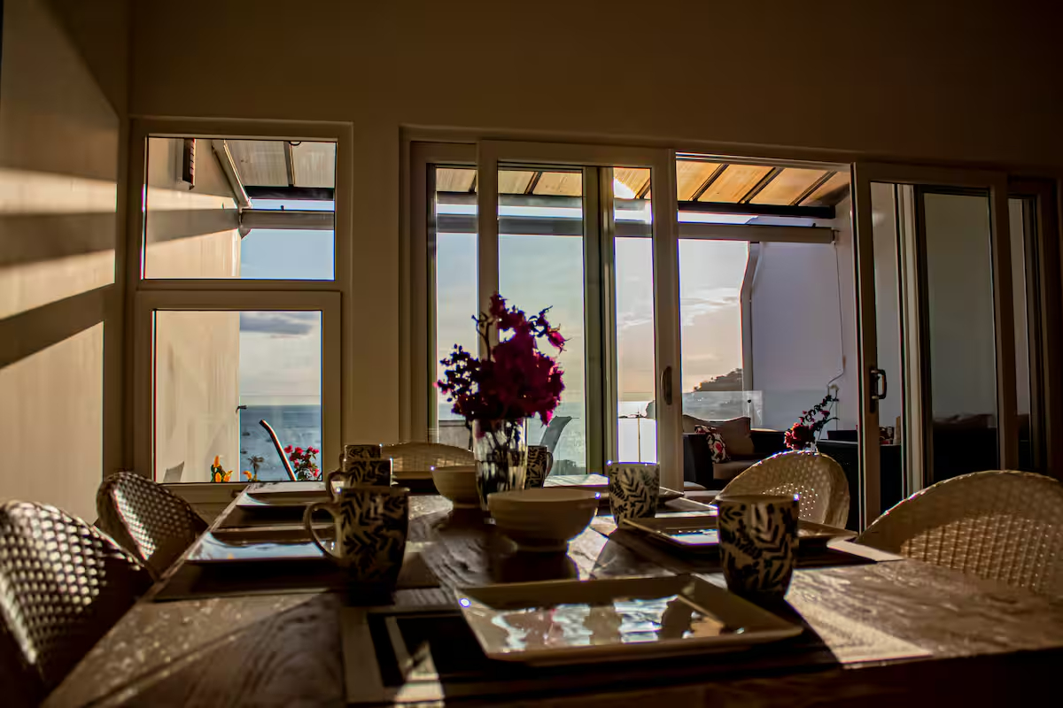 Center Bay 2BD upscale condo with 180 degree water views - Image 4