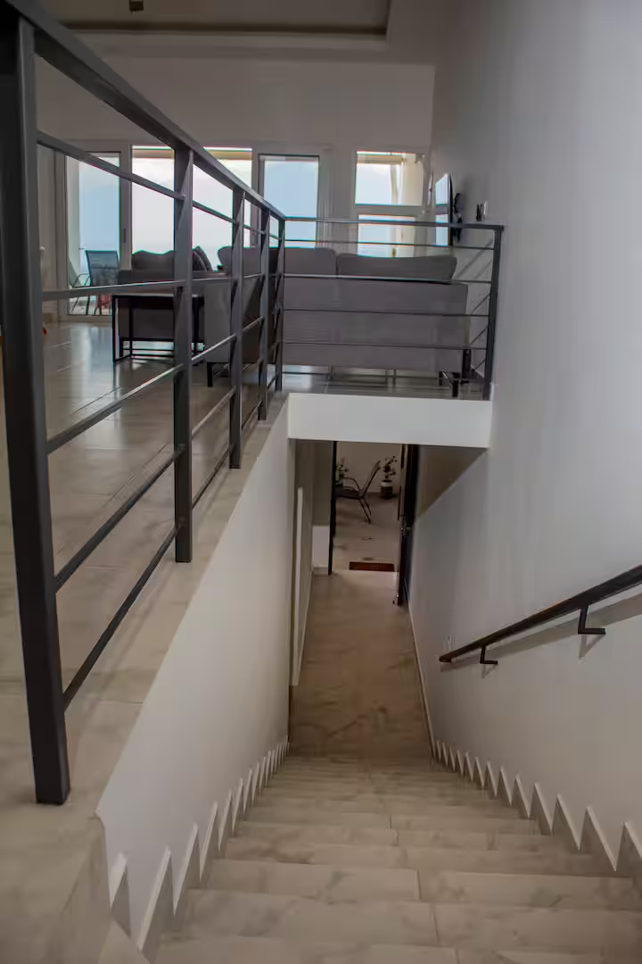 Center Bay 2BD upscale condo with 180 degree water views - Image 8