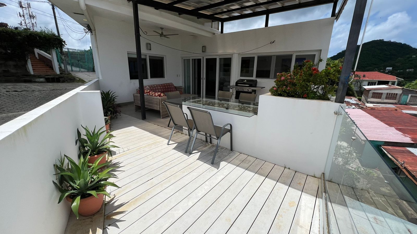 Center Bay Entertainer's Condo - only 3 blocks to Playa San Juan del Sur! - Image 15